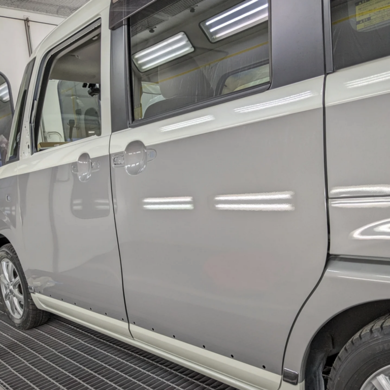 小千谷市の南部車体によるスライドドア鈑金塗装後の仕上がり